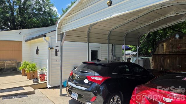 809 Alexander Street, Lincolnton, NC 28092
