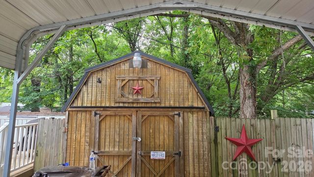 809 Alexander Street, Lincolnton, NC 28092