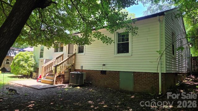 809 Alexander Street, Lincolnton, NC 28092
