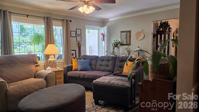 809 Alexander Street, Lincolnton, NC 28092