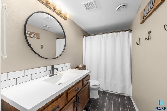 7508 W Alexandra St Street, Sioux Falls, SD 57106