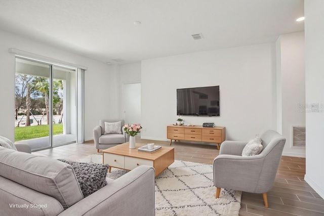 700 FARFIELDS STREET, Deland, FL 32720