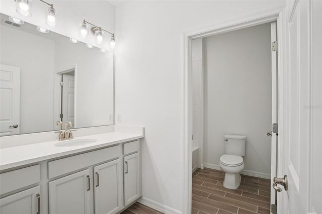 700 FARFIELDS STREET, Deland, FL 32720