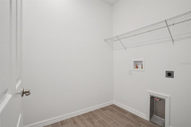 700 FARFIELDS STREET, Deland, FL 32720