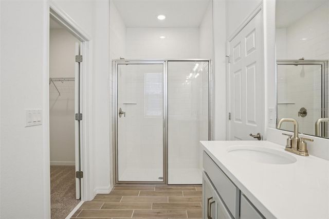 700 FARFIELDS STREET, Deland, FL 32720