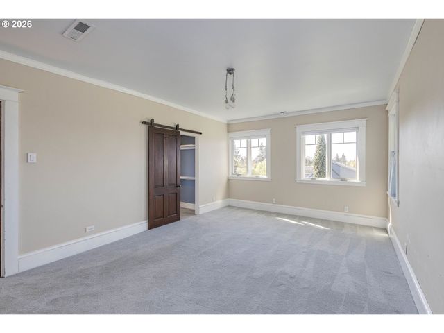 410 W GRANT St, Carlton, OR 97111