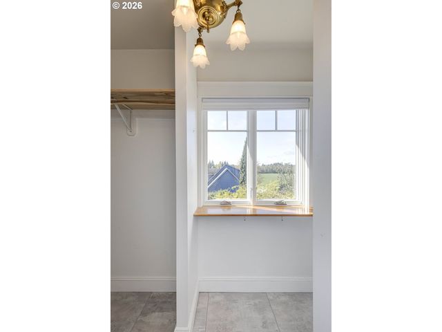410 W GRANT St, Carlton, OR 97111