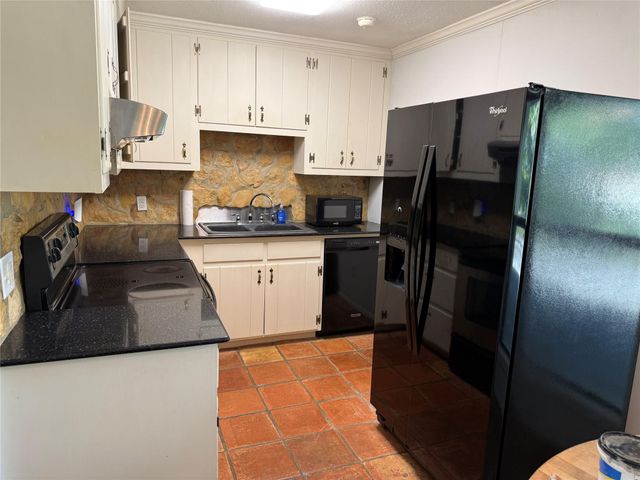 47 Presidio RD, Wimberley, TX 78676
