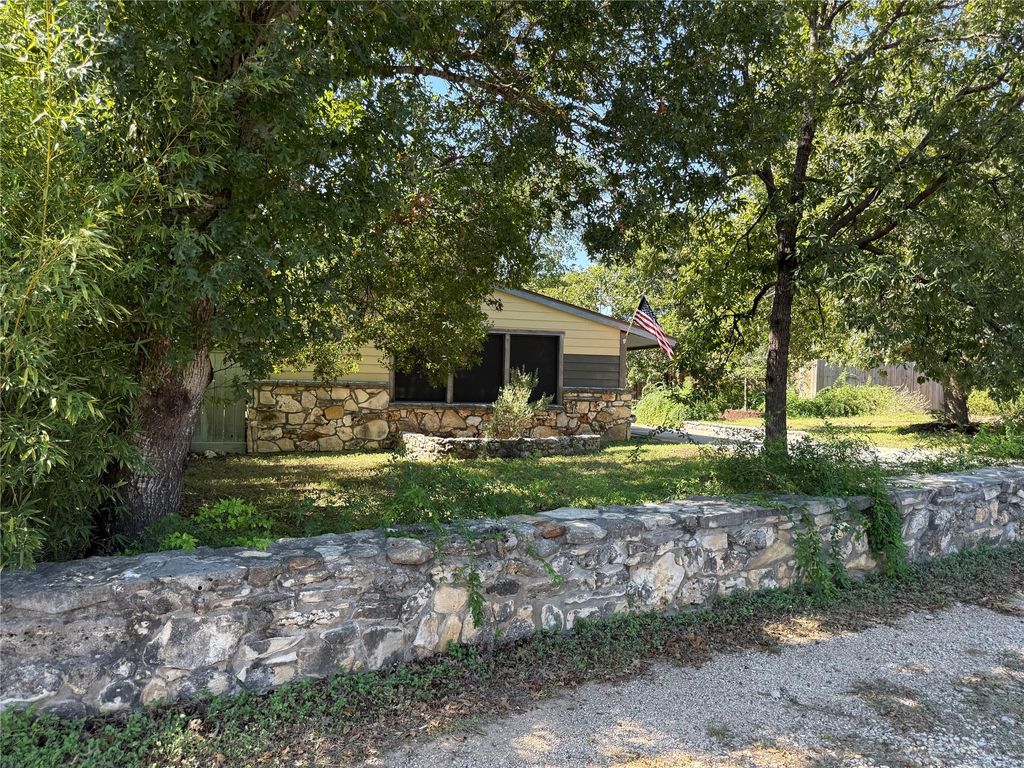 47 Presidio RD, Wimberley, TX 78676