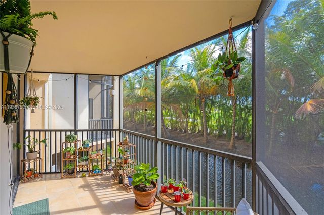 20367 W Country Club Dr L25, Aventura, FL 33180