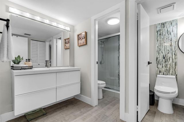 20367 W Country Club Dr L25, Aventura, FL 33180