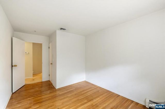 42 Aberdeen Avenue, Wayne, NJ 07470