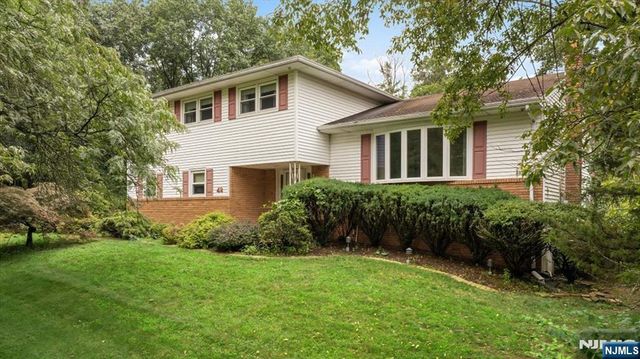 42 Aberdeen Avenue, Wayne, NJ 07470