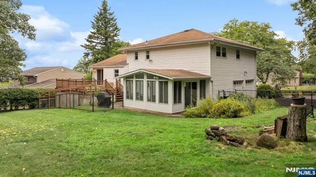 42 Aberdeen Avenue, Wayne, NJ 07470