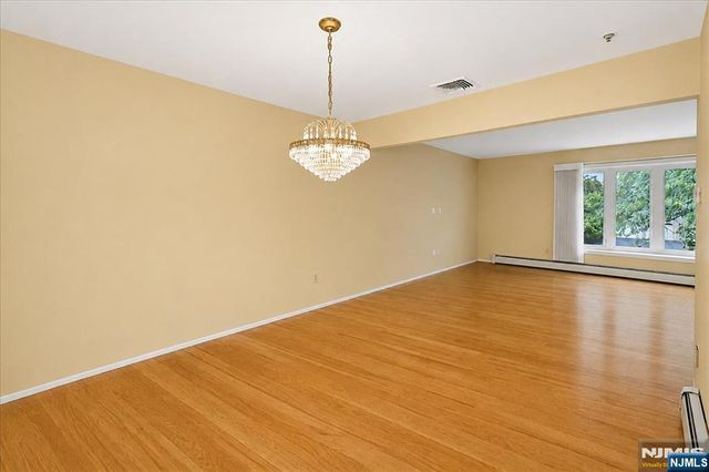 42 Aberdeen Avenue, Wayne, NJ 07470