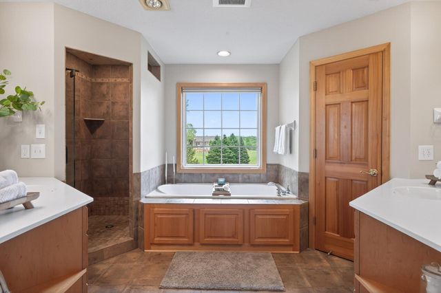 23245 Itasca Avenue N, Forest Lake, MN 55025
