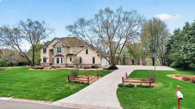 23245 Itasca Avenue N, Forest Lake, MN 55025