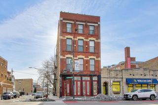 1329 W CHICAGO Avenue 3, Chicago, IL 60642