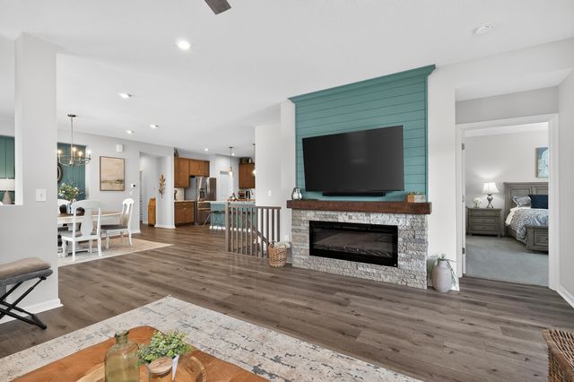 2201 Ridgeline Drive, Hebron, KY 41048