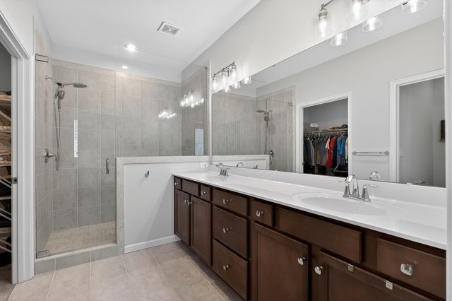 2201 Ridgeline Drive, Hebron, KY 41048