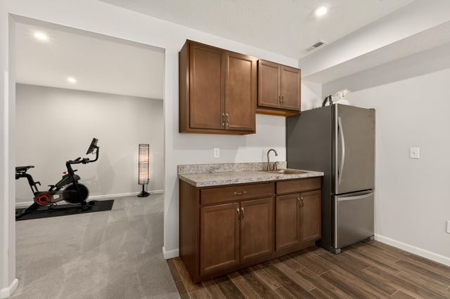 2201 Ridgeline Drive, Hebron, KY 41048