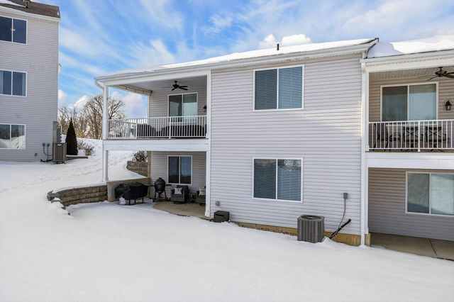 2201 Ridgeline Drive, Hebron, KY 41048