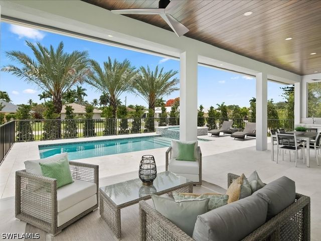 10702 6th ST, Naples, FL 34108