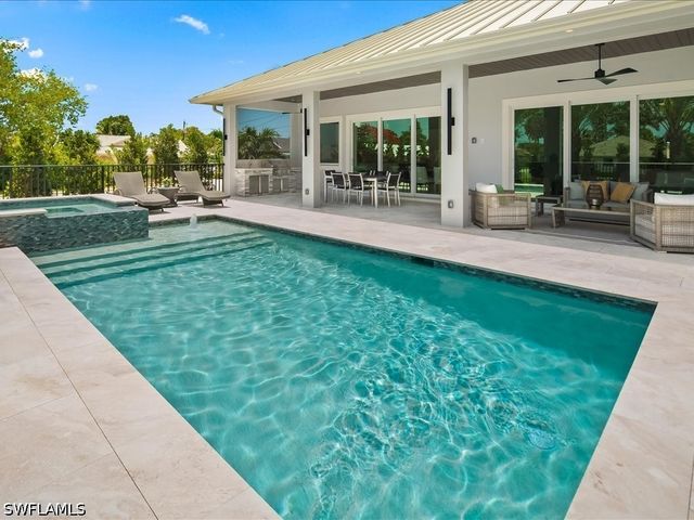 10702 6th ST, Naples, FL 34108