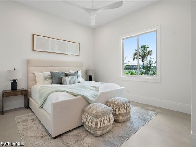 10702 6th ST, Naples, FL 34108