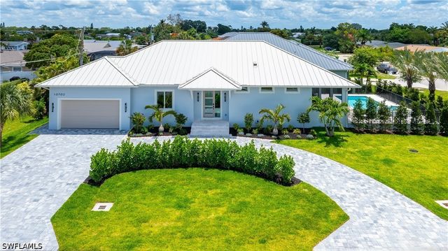 10702 6th ST, Naples, FL 34108