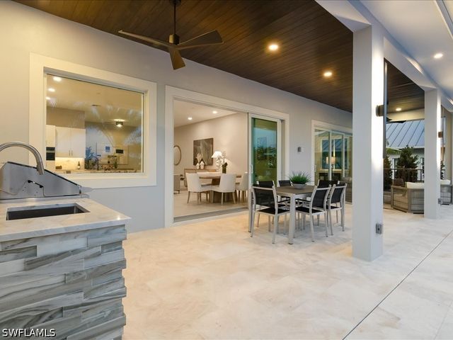 10702 6th ST, Naples, FL 34108