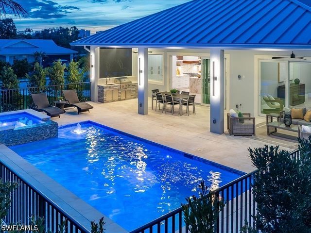 10702 6th ST, Naples, FL 34108