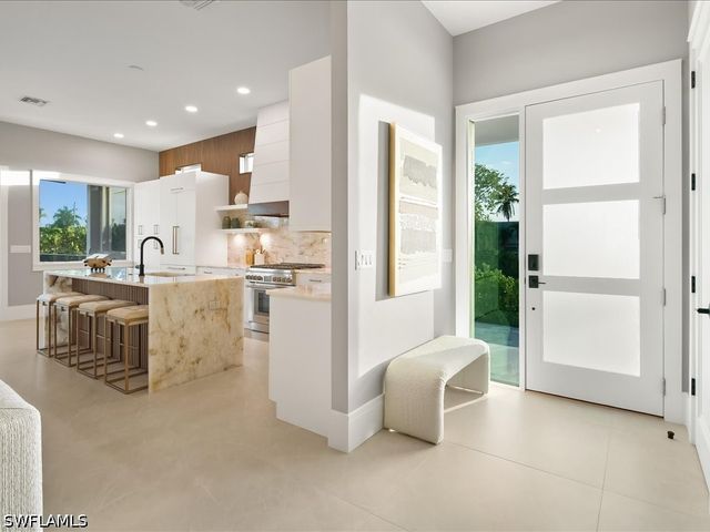 10702 6th ST, Naples, FL 34108