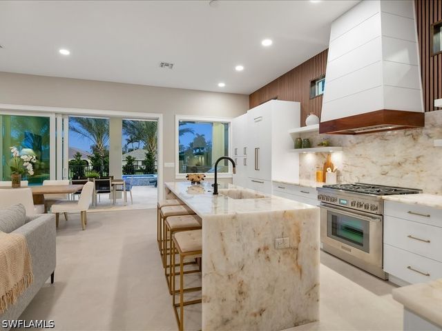 10702 6th ST, Naples, FL 34108