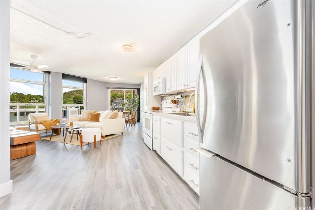 1031 Maunaihi Place 305, Honolulu, HI 96822