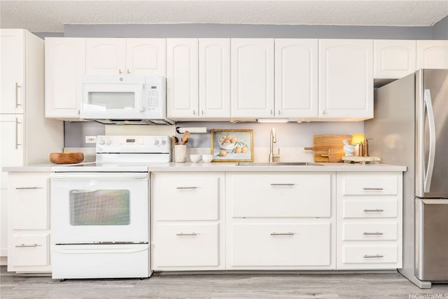 1031 Maunaihi Place 305, Honolulu, HI 96822