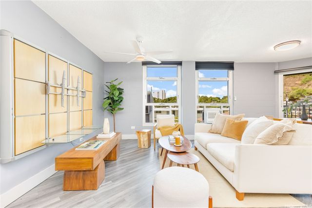1031 Maunaihi Place 305, Honolulu, HI 96822
