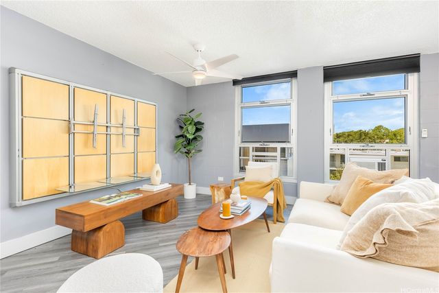 1031 Maunaihi Place 305, Honolulu, HI 96822