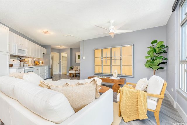 1031 Maunaihi Place 305, Honolulu, HI 96822