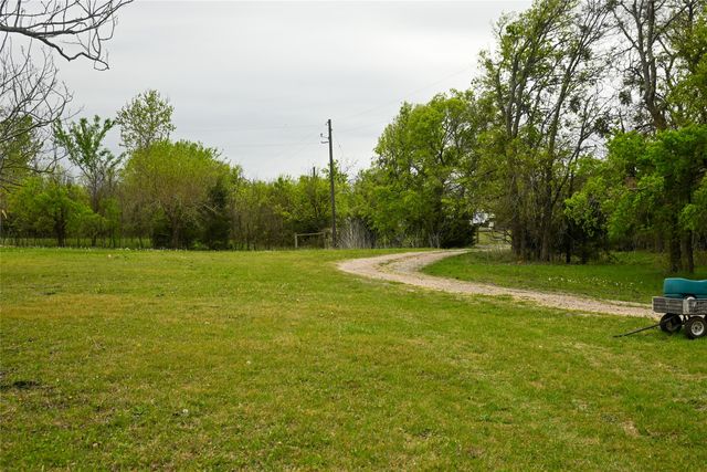 1997 County Road 655, Farmersville, TX 75442