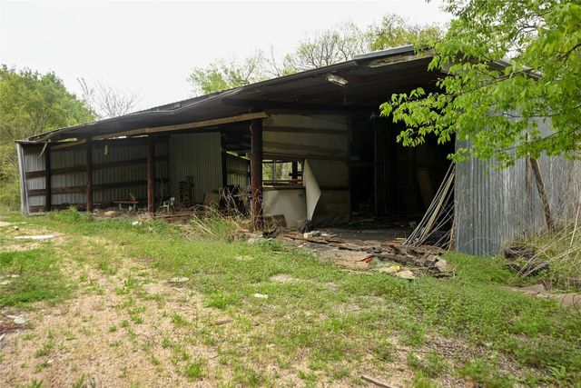 1997 County Road 655, Farmersville, TX 75442