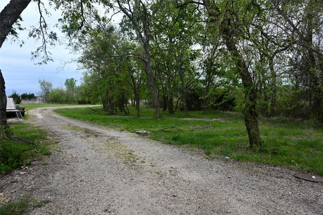 1997 County Road 655, Farmersville, TX 75442