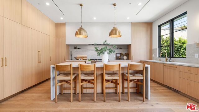 1926 Thayer Avenue, Los Angeles, CA 90025