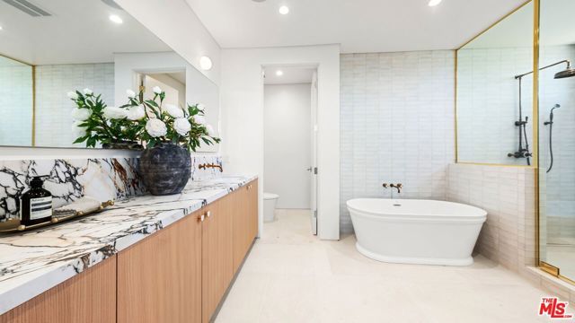 1926 Thayer Avenue, Los Angeles, CA 90025
