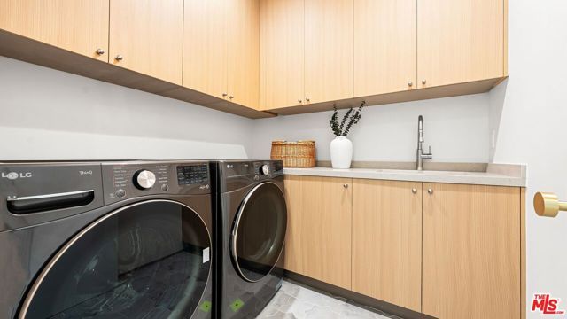 1926 Thayer Avenue, Los Angeles, CA 90025