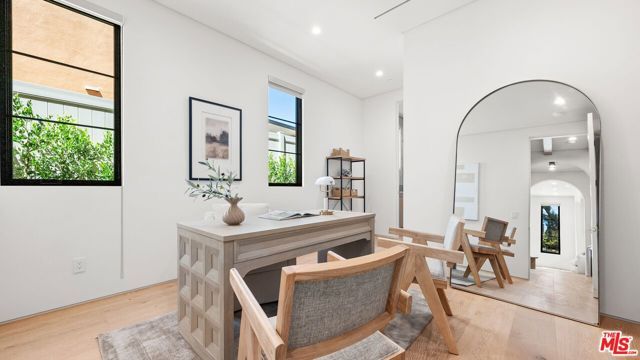 1926 Thayer Avenue, Los Angeles, CA 90025