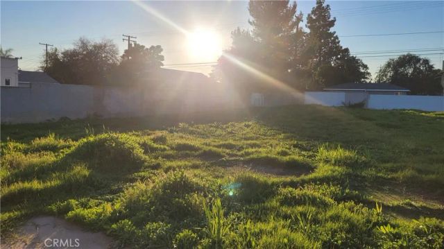 227 N Azusa, Azusa, CA 91702