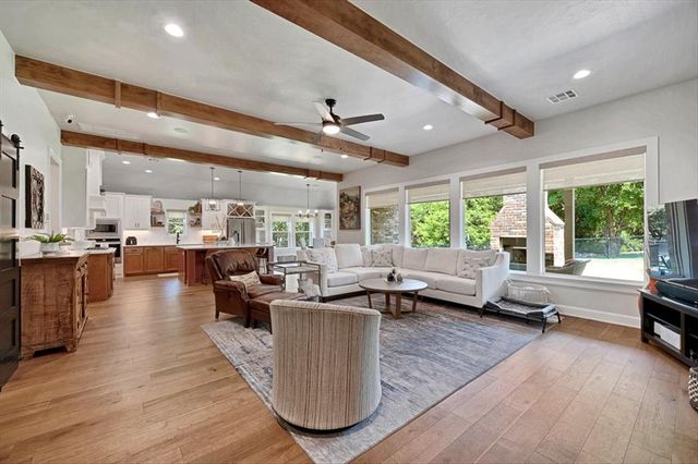14584 Fox Lair Lane, Edmond, OK 73025