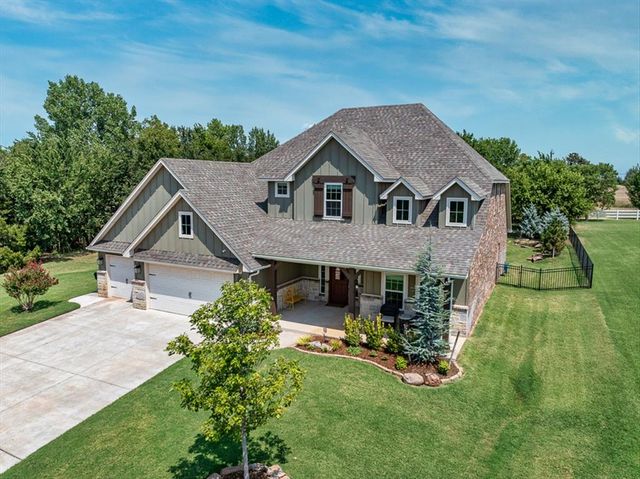 14584 Fox Lair Lane, Edmond, OK 73025