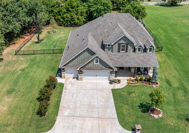 14584 Fox Lair Lane, Edmond, OK 73025